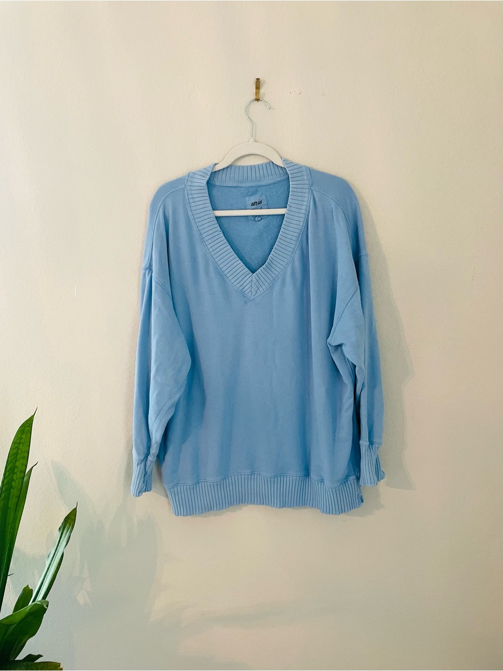 Aerie V-Neck Oversize Super Blue Sweatshirt Tunic Distressed Small